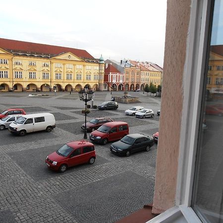 Penzion U Ceske Koruny Jicin Bagian luar foto