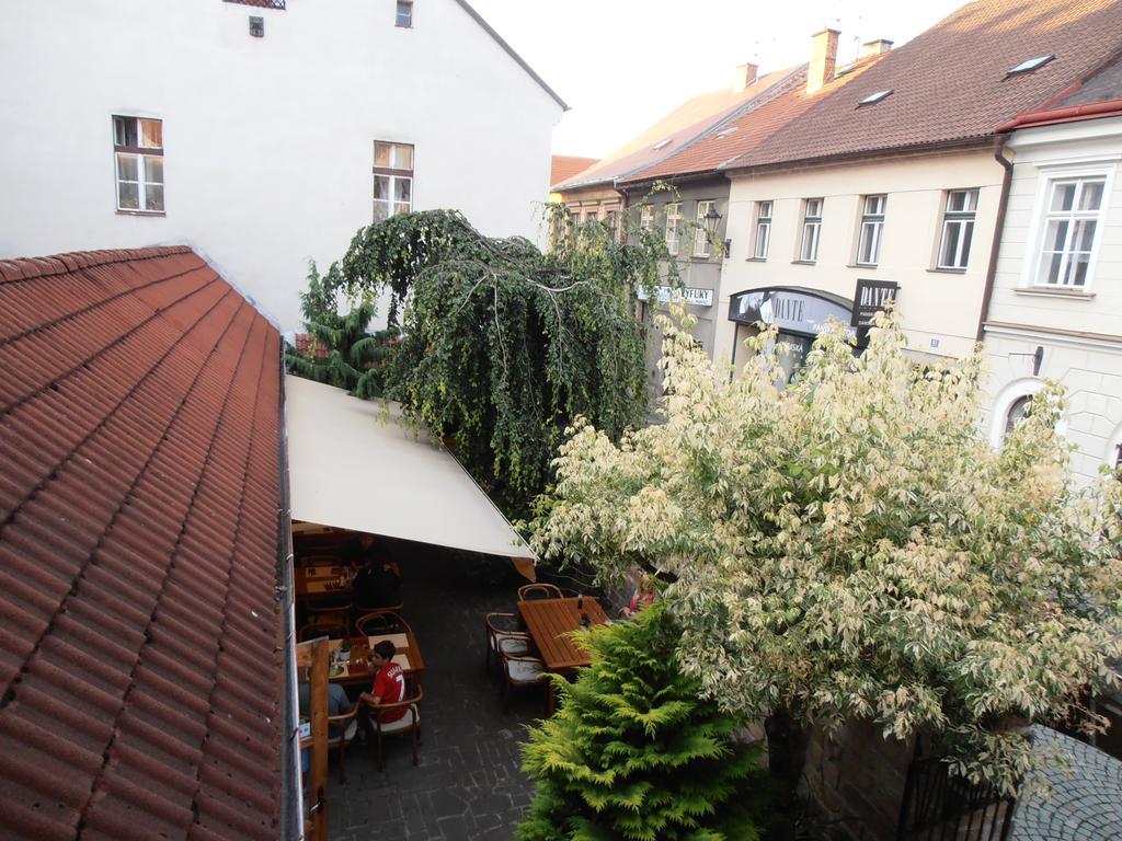 Penzion U Ceske Koruny Jicin Bagian luar foto